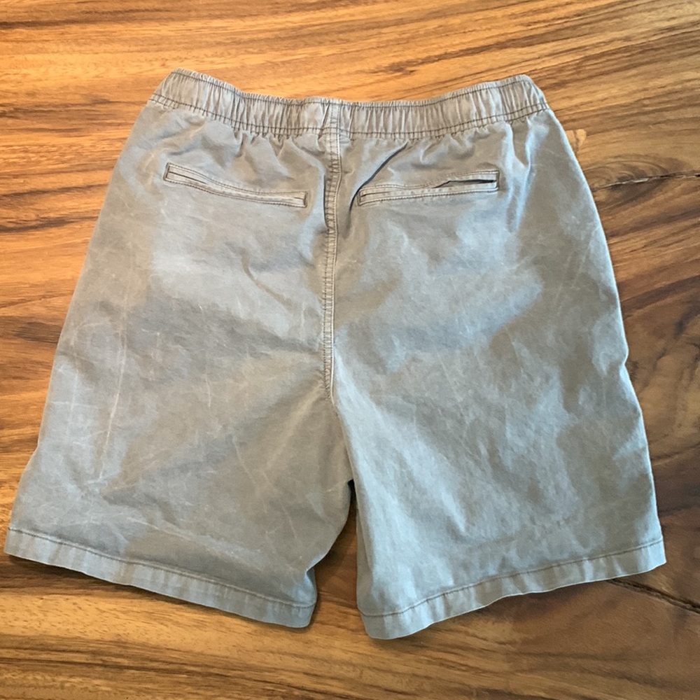 GAP 7" Easy Shorts With E-Waist - Picture 3 of 7